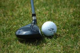 pusat peralatan golf